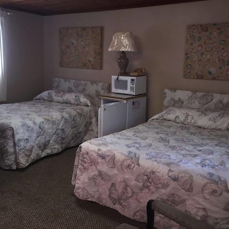 Captain'S Cove Motel Oak Island Exterior foto