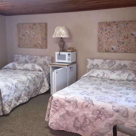 Captain'S Cove Motel Oak Island Exterior foto